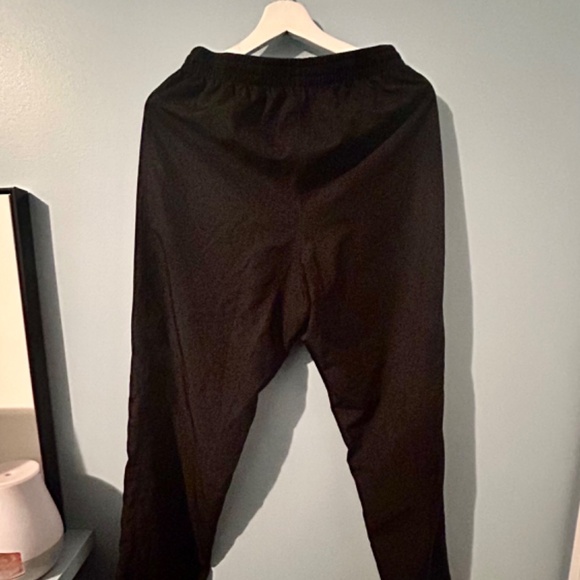 Under Armour Training Pants - Picture 3 of 5